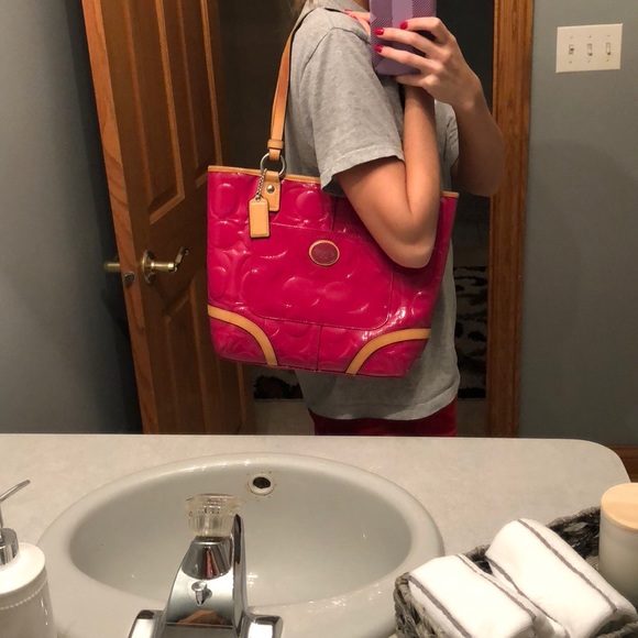 Authentic Coach Handbag - Picture 7 of 7